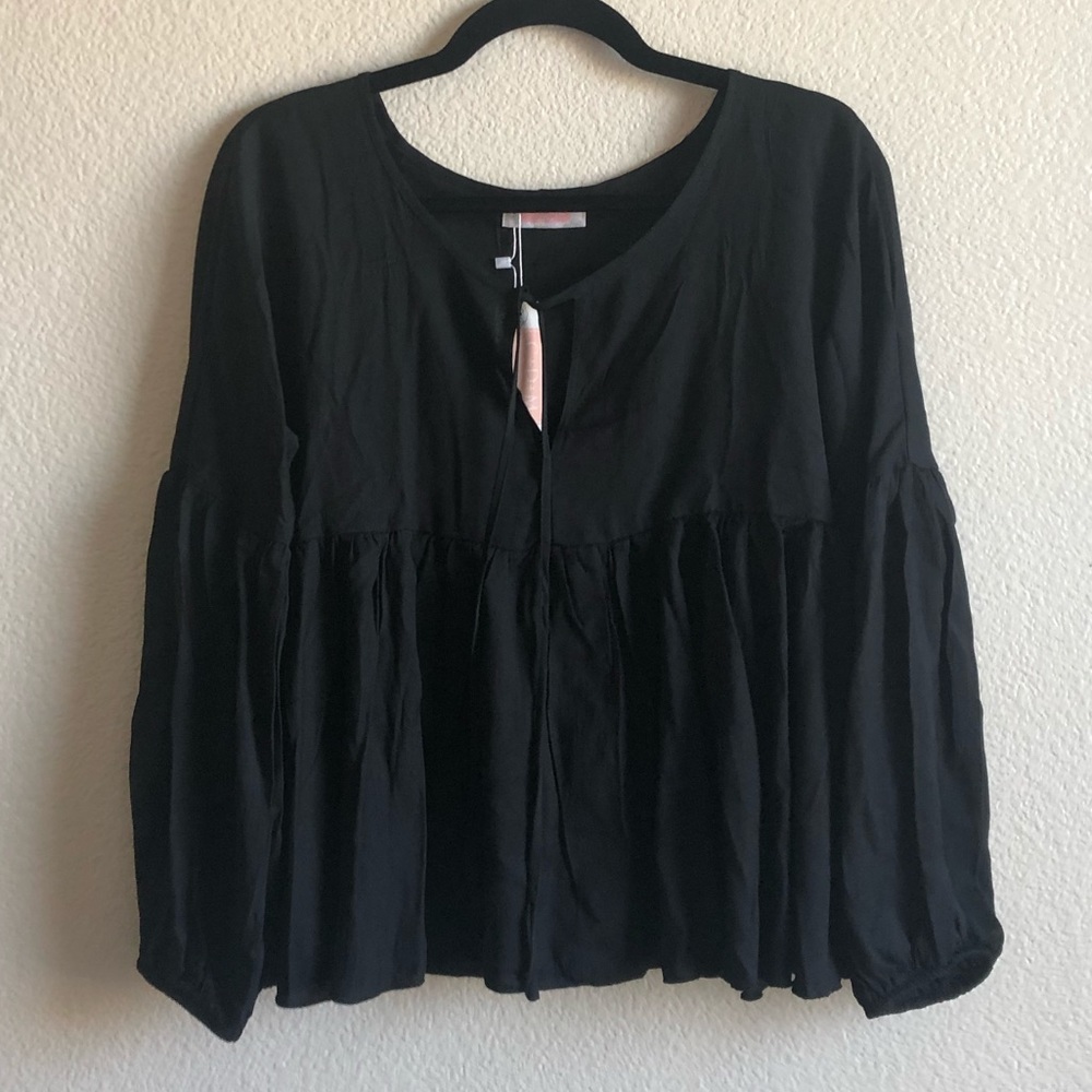 NWT C+D+M Bella Muse Black Blouse w/Front Tie M